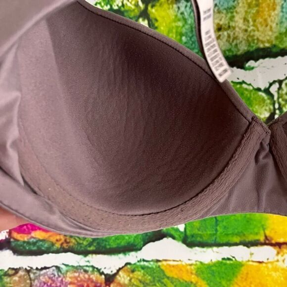 Victoria's Secret Body by Victoria Lined Denim Bra Size 36C - Picture 3 of 6